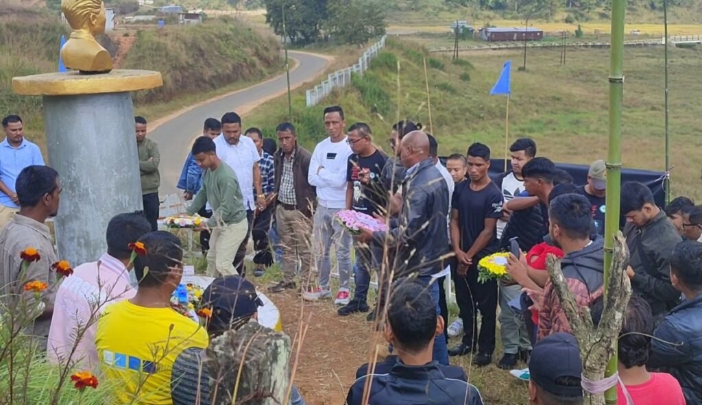 Lah ban kheiñ Riew pyrshah Ri ka sorkar India ïa u Pa’iem Wickliffe Syiem, hynrei ha Ri khasi ngi ñiew kum u Hero: Lambok