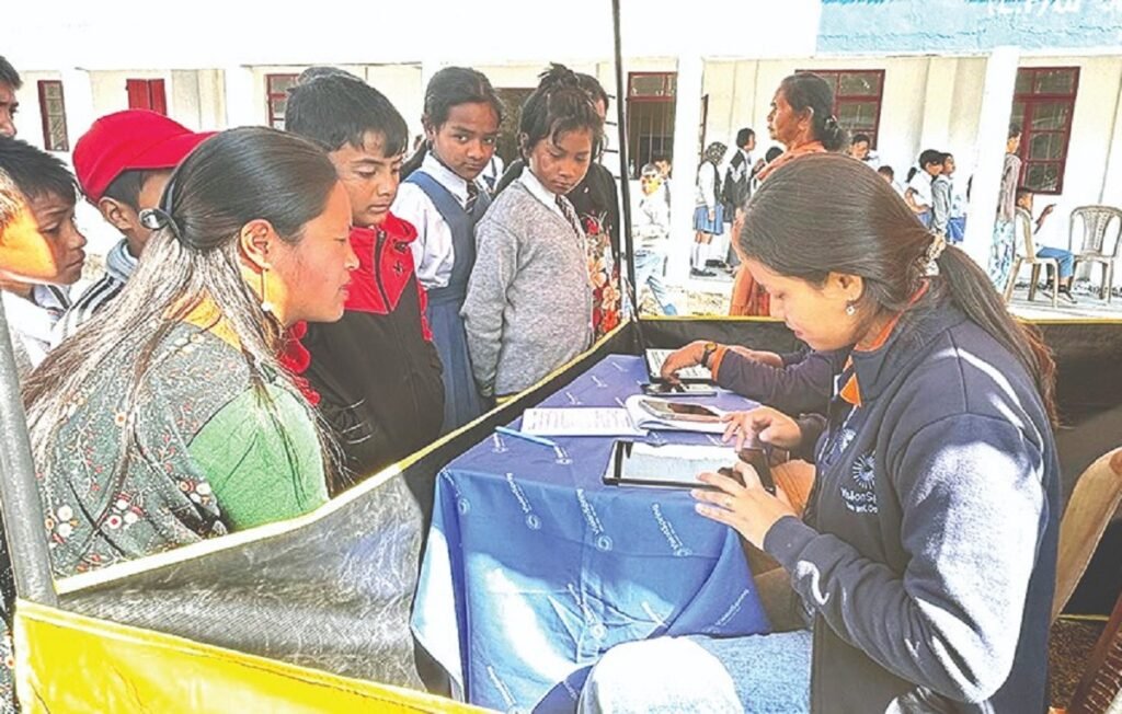 Ïoh jingsumar khmat ei da ki hajar ki khynnah skul na ka Spring Foundation Delhi