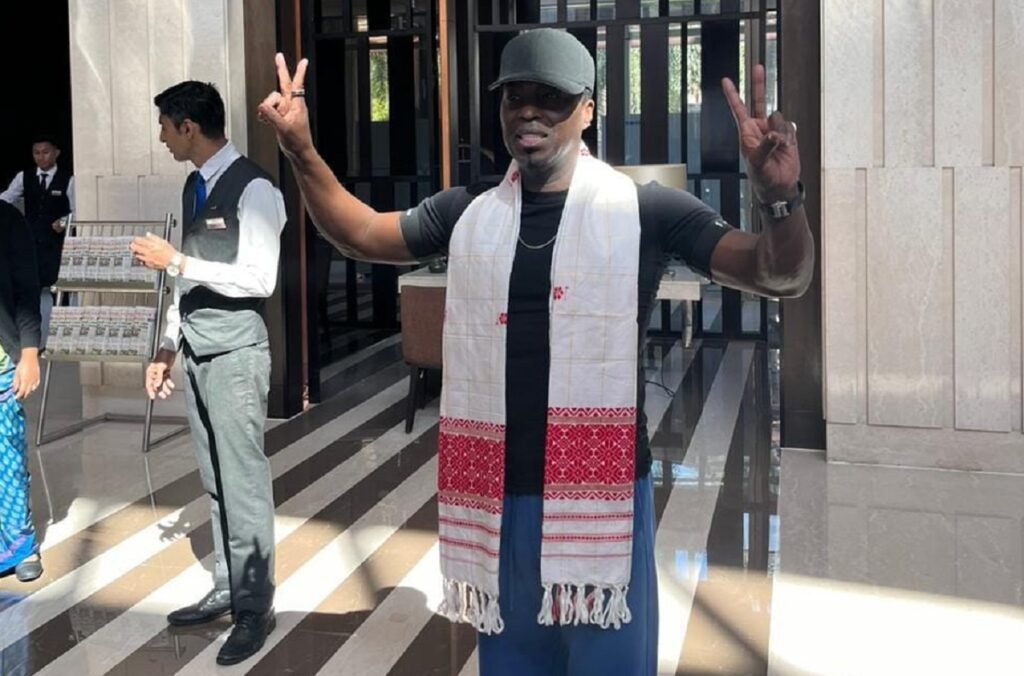 Wan poi ka kynhun BoneyM bad u Akon, yn lynguh ka tamasa Cherry Blossom