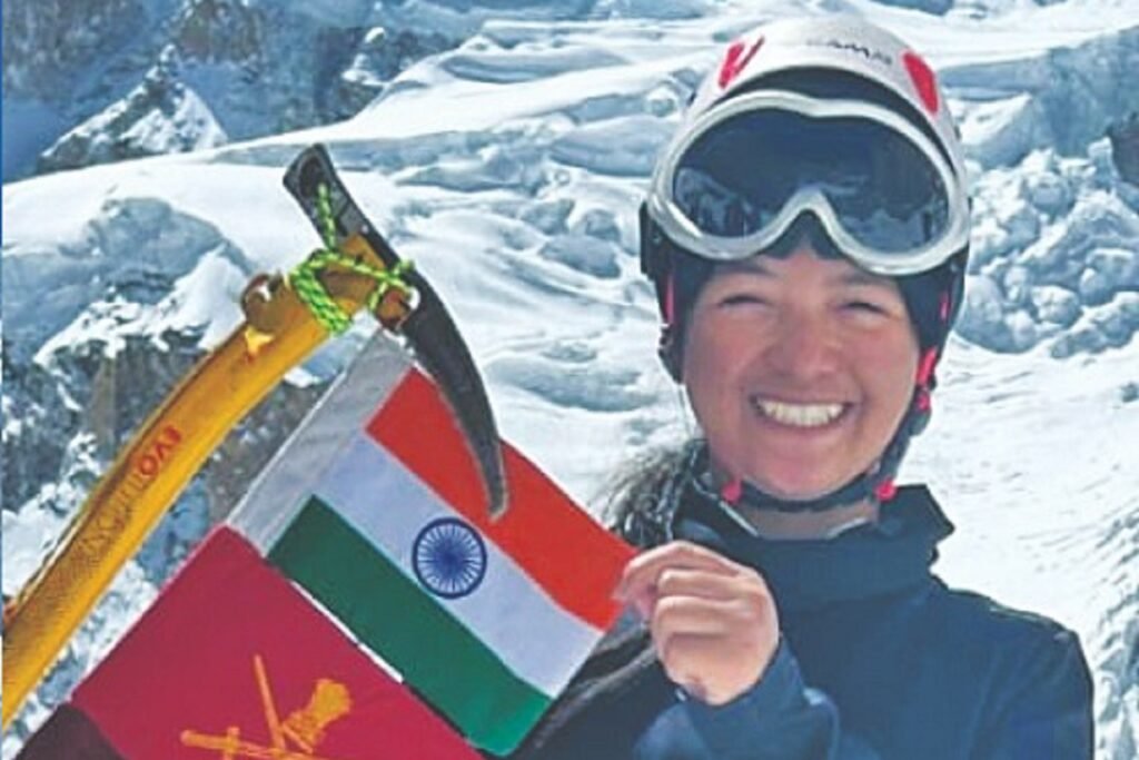 Shah jied ka Rifiness Warjri ban kiew lum lum Everest