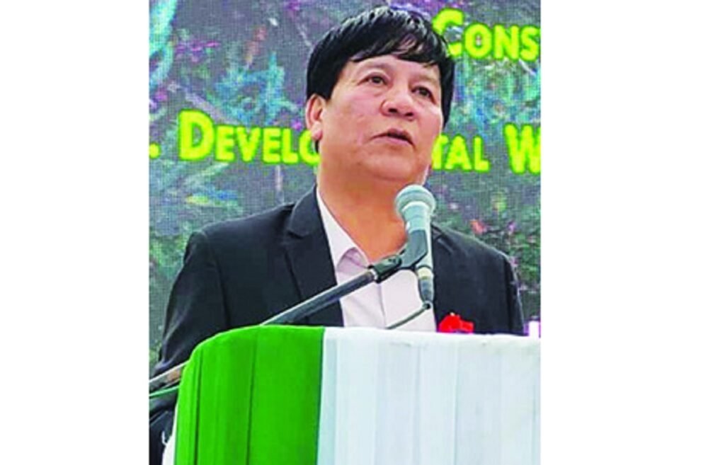 Thung ka sorkar ia u Bah D Langstang kum u Chairman MPSC