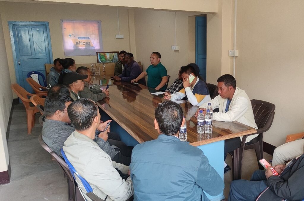 Ba khñiot bai kit ki kompani cement, yn iakhih ka JAC 22 tarik