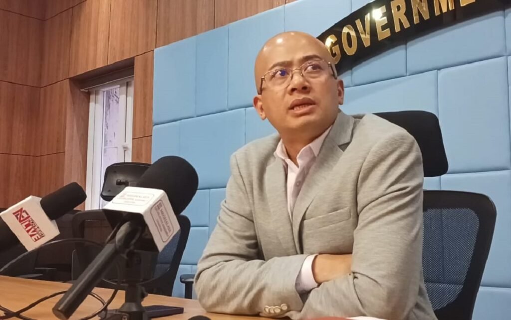 Bthah ka sorkar ia ki skul ban kyntiew kyrdan shwa ban pdiang admission klas-XI