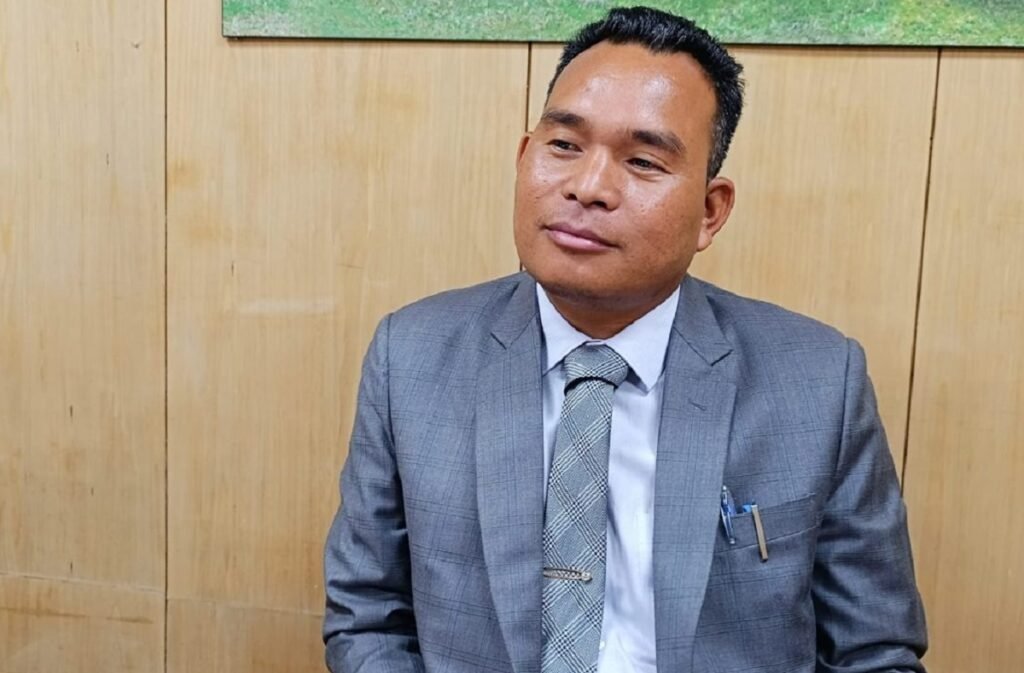 Ka jingthmu jong ka pule ban tei ia ka lawei ki khynnah: Rakkam