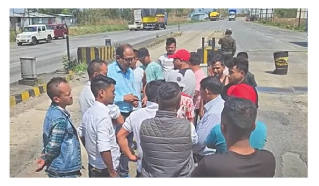 Tur ka HANM sha Toll Gate Mawkhanu ba kynnoh shah beh kam ki nongtrei Khasi