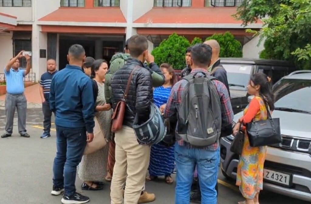 Shah weng kam bad pynhiar kyrdan bun ki nongtrei ha KHADC