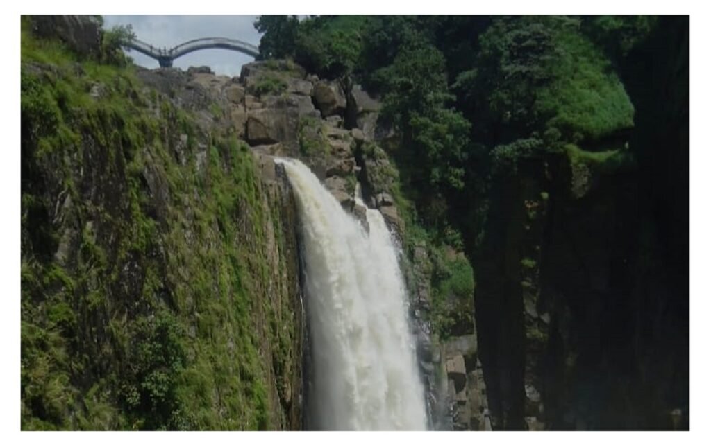 Hadien jan shibnai la plie biang ia ka jaka jngohkai ha Weinia, Nongkhnum