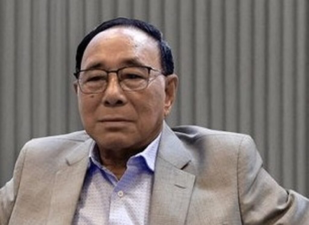 Bthah u Conrad ïa u Timothy ban ieh noh kam