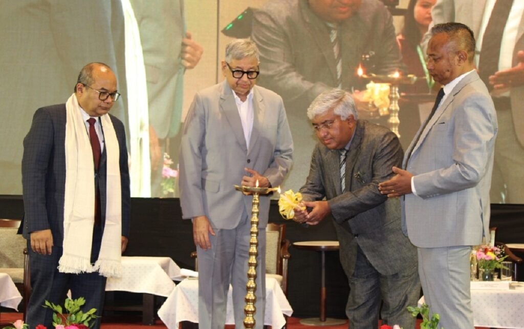 wat ha ki bor teknoloji: Justice Aniruddha Bose