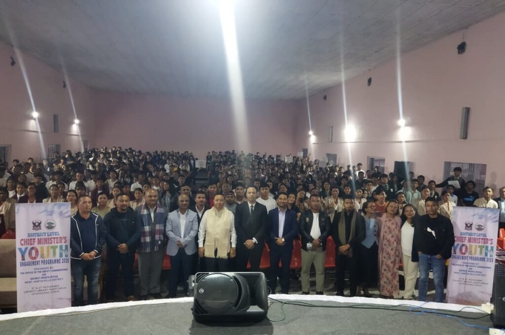 Ai mynsiem u Myntri ia ki samla pule ha ka District Level CM Youth Prokram
