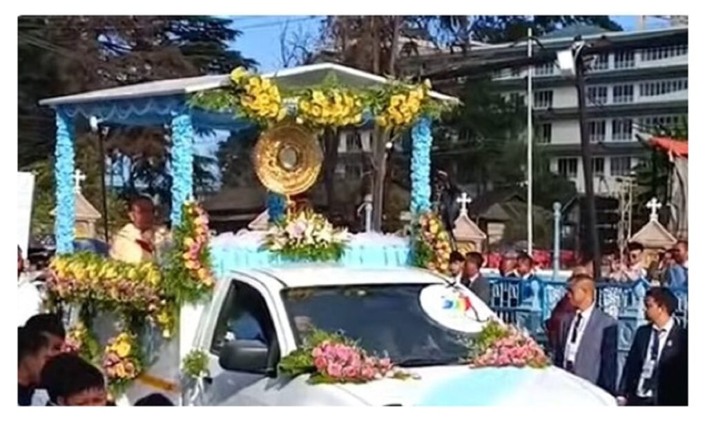 Da ki hajar shim bynta ki riewngeit ha ka Proseshon bah ka Balang Katholik