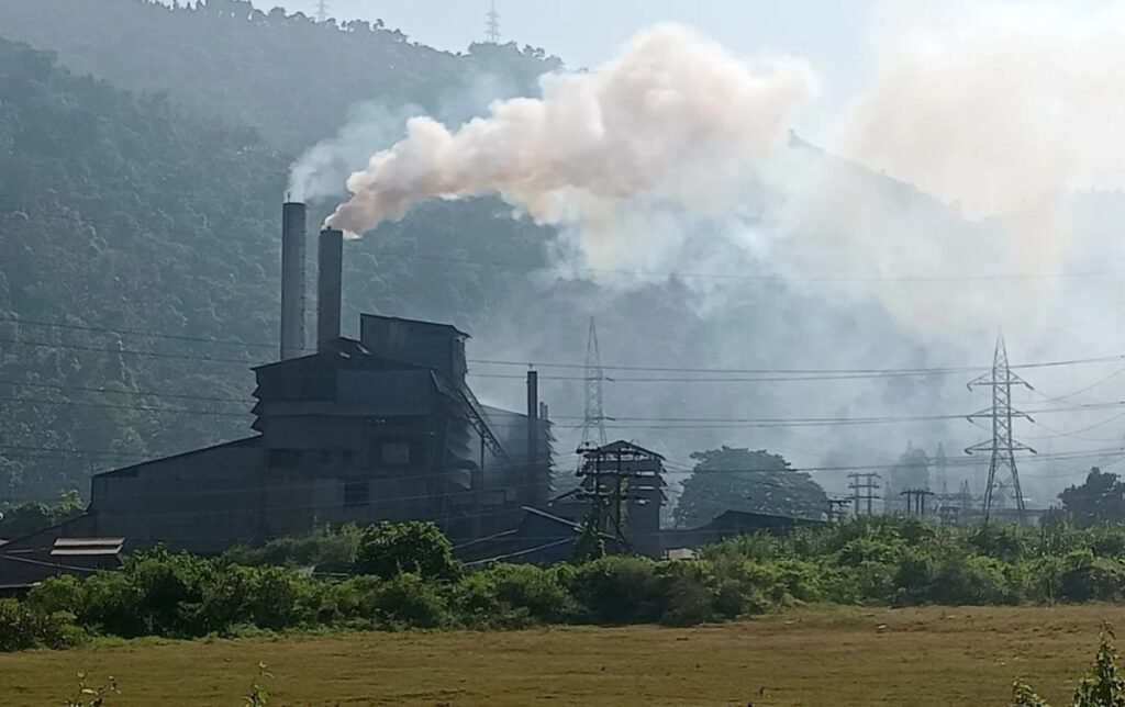 Da ka jingiatreilang bad ka Assam, ka Byrnihat ka la ioh lyer khuid bad lait na ki jaboh