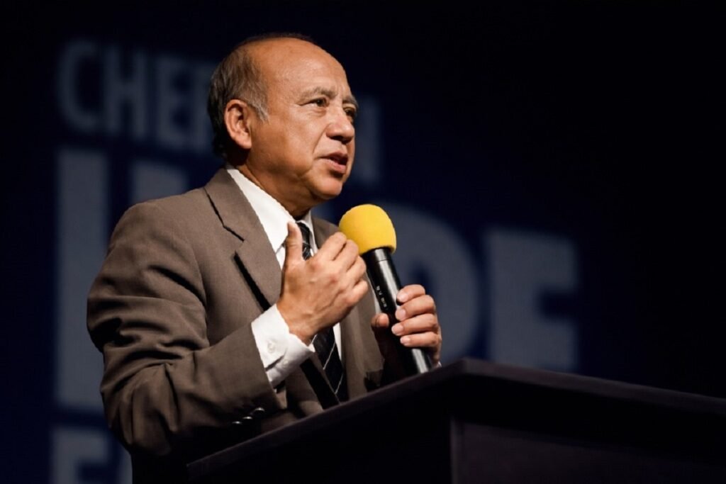 Khlad noh u Pastor Robert Cunville, ka jingduh bakhraw ia ka Balang Presbyrterian