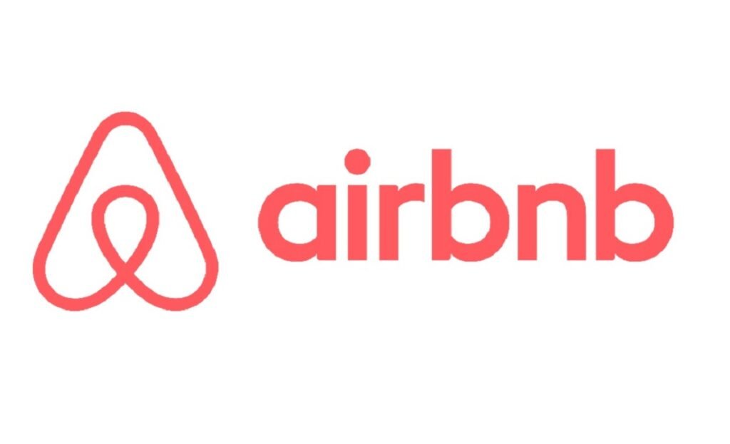 Khot sngewbha u Siddhant Chaturvedi ia ki nongwan ban mad ia ki jingkyrpang ka Mumbai kum u trai shnong ne ka Experience Mumbai Like a Local, tang ha ka Airbnb